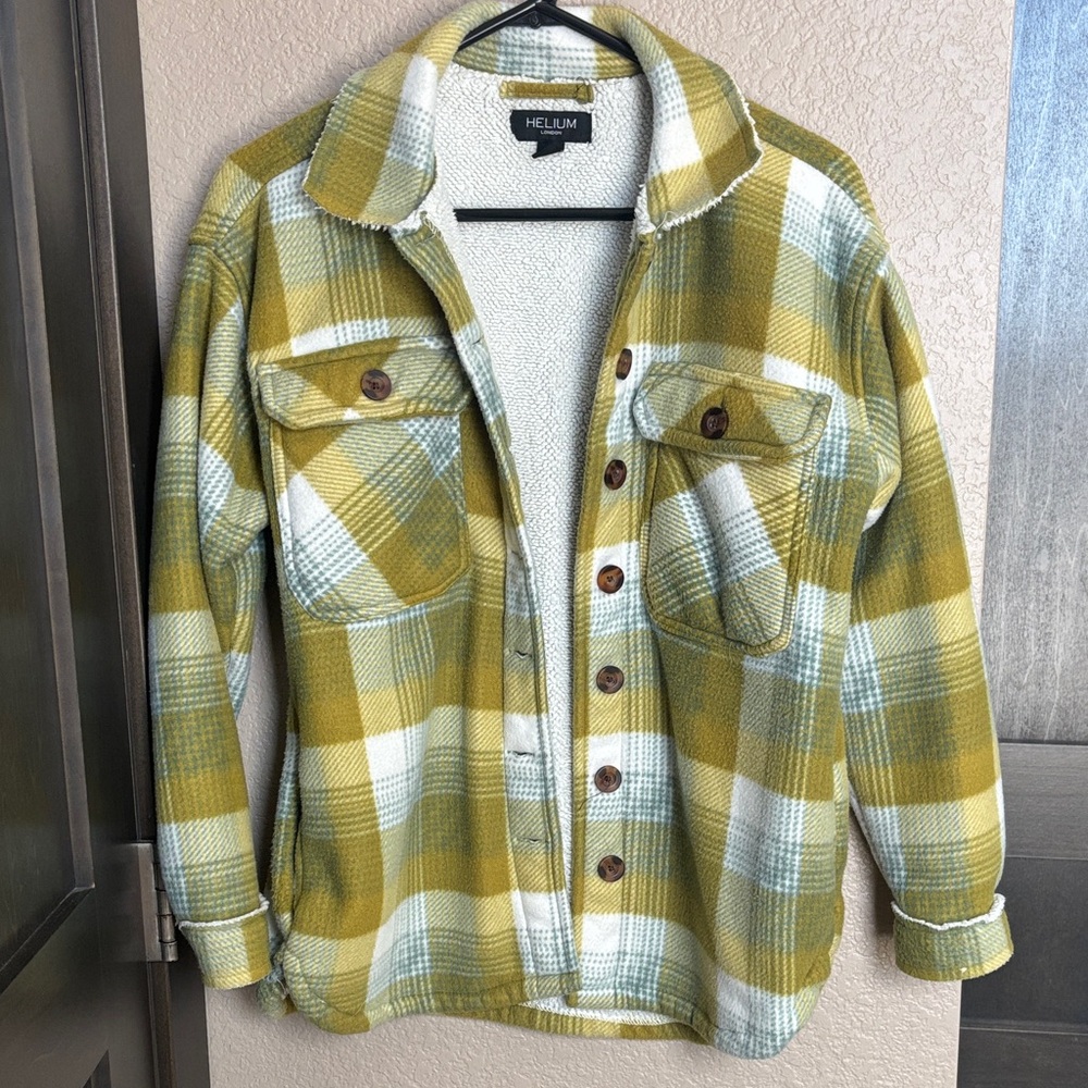Helium Women's Green Plaid Button-Down Shirt Jacket